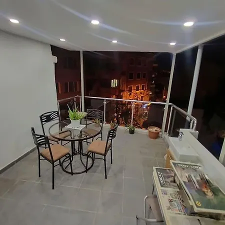 Private Triplex House For Friends Esmirna